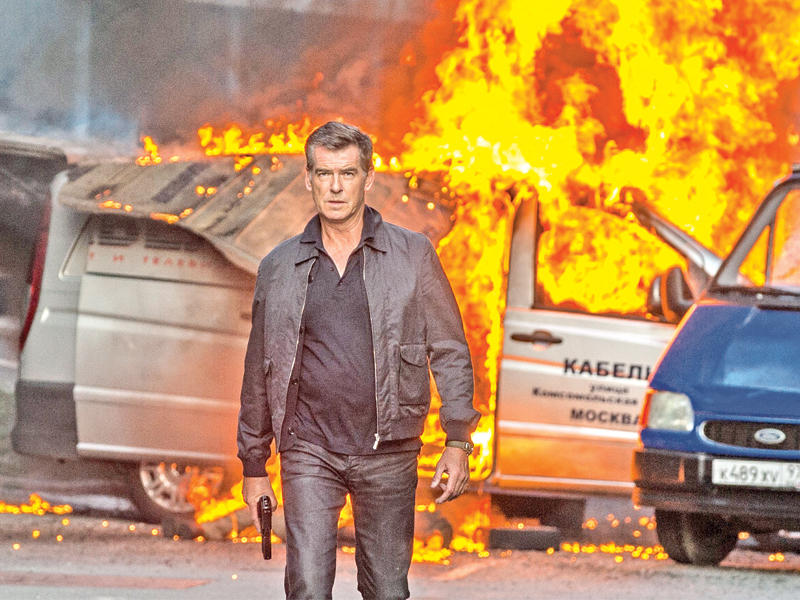 بيرس بروسنان في أحد أفلامه