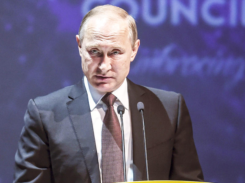 بوتين متحدثاً في إسطنبول