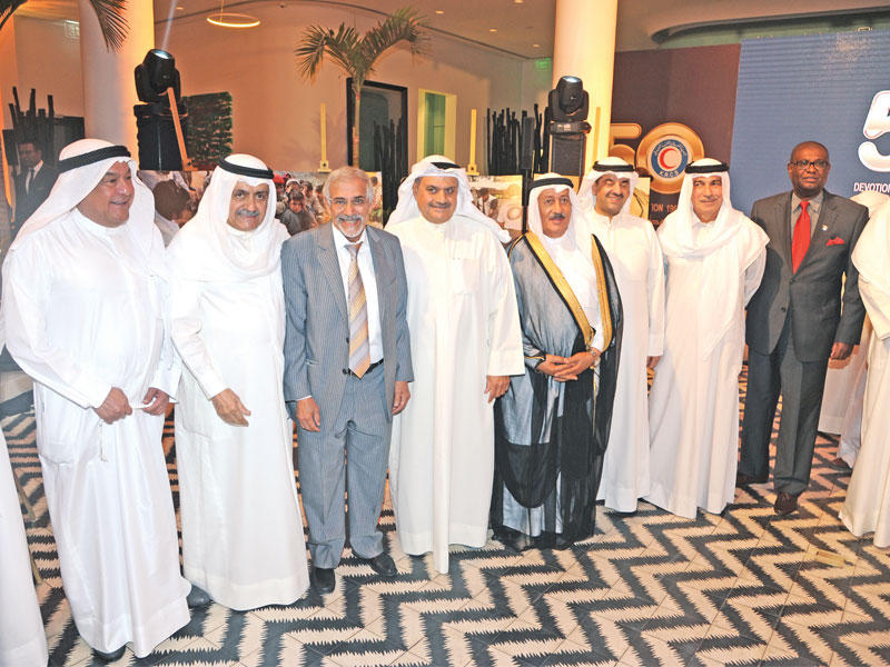 جانب من الحضور خلال احتفال «الهلال الاحمر» (تصوير عوض التعمري) 