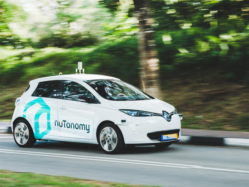 سيارة ذاتية القيادة تابعة لشركة نو تومي