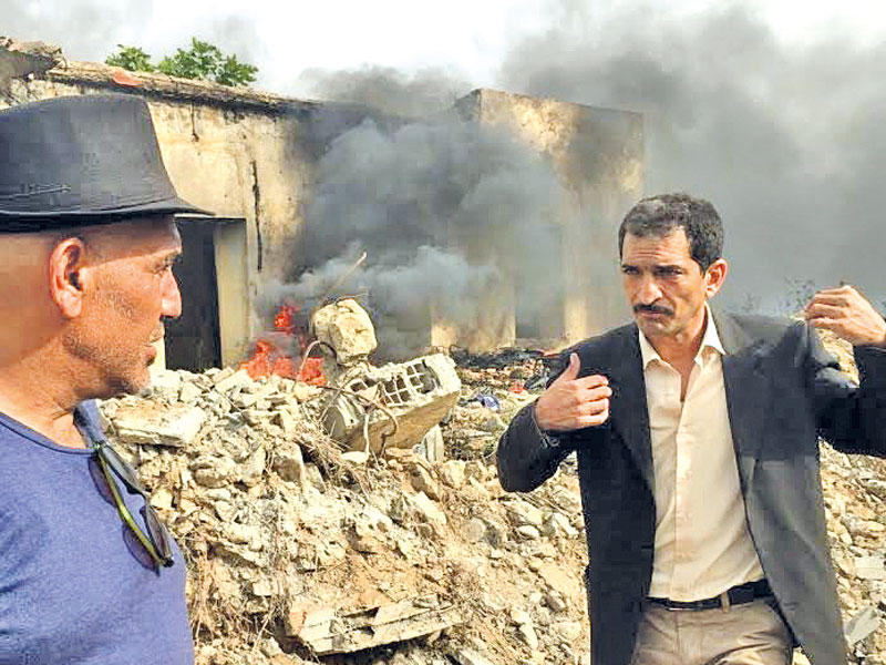 مشهراوي مع واكد أثناء تصوير الفيلمn