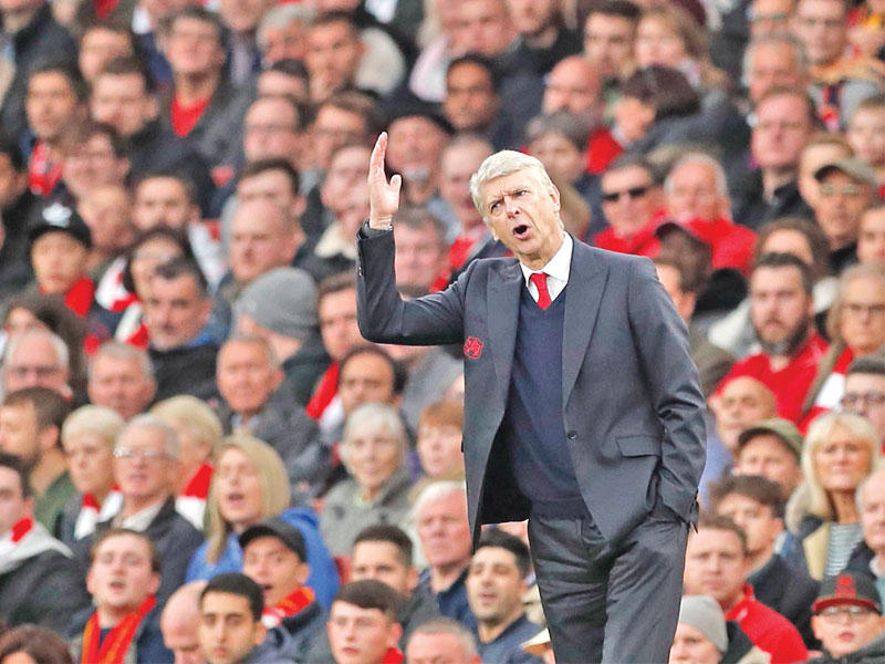 أرسين فينغر مدرب أرسنال