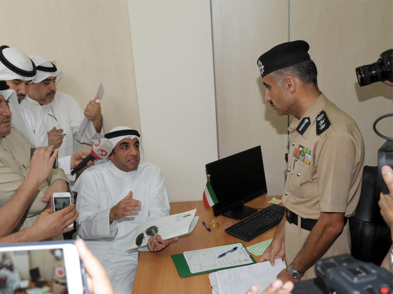 طلال عبدالحميد دشتي في إدارة شئون الإنتخابات