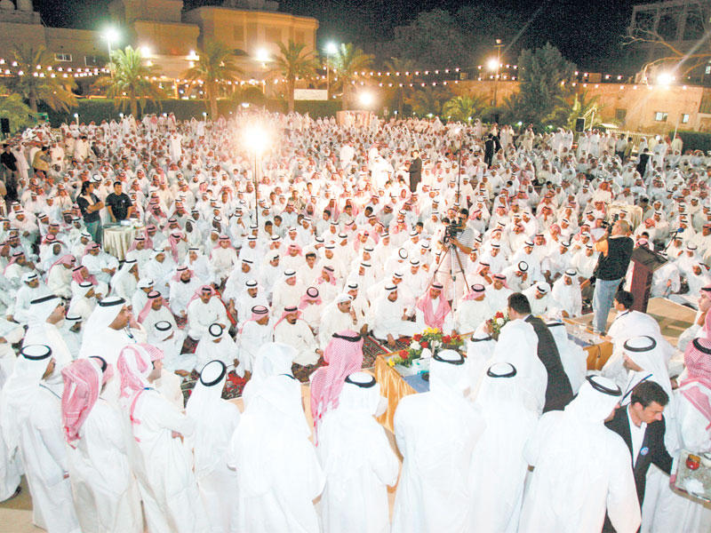 حضور حاشد في إحدى الندوات الانتخابية (أرشيف)