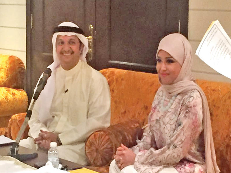 الشايع والحشاش خلال الندوة النسائية