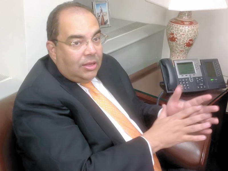 محمود محيي الدين 