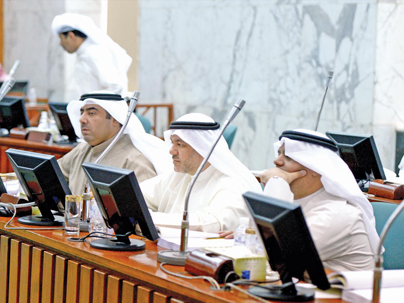 جانب من جلسة المجلس البلدي 