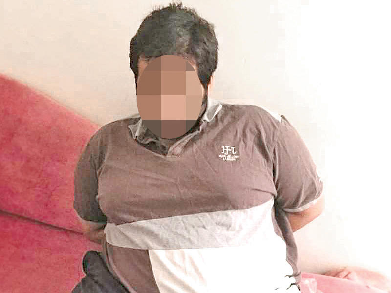 والد الطفلة إسراء 