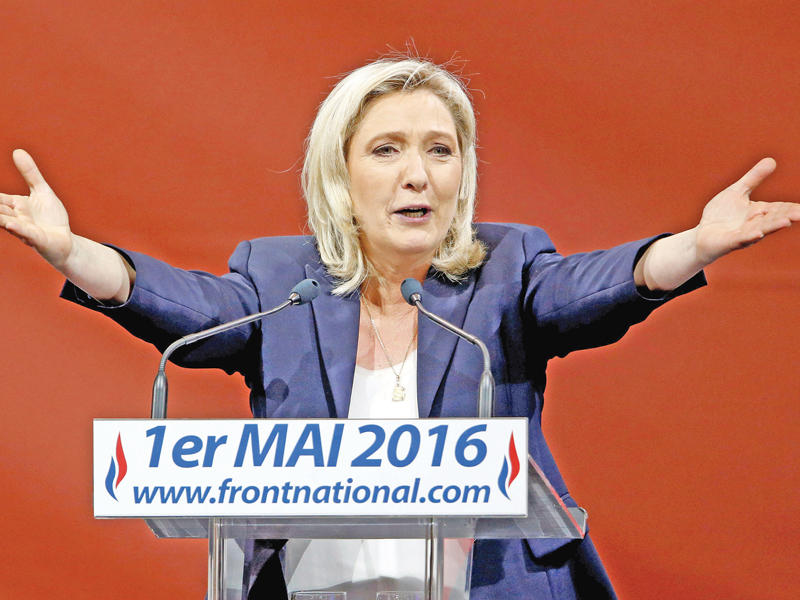 لوبان في صورة أرشيفية