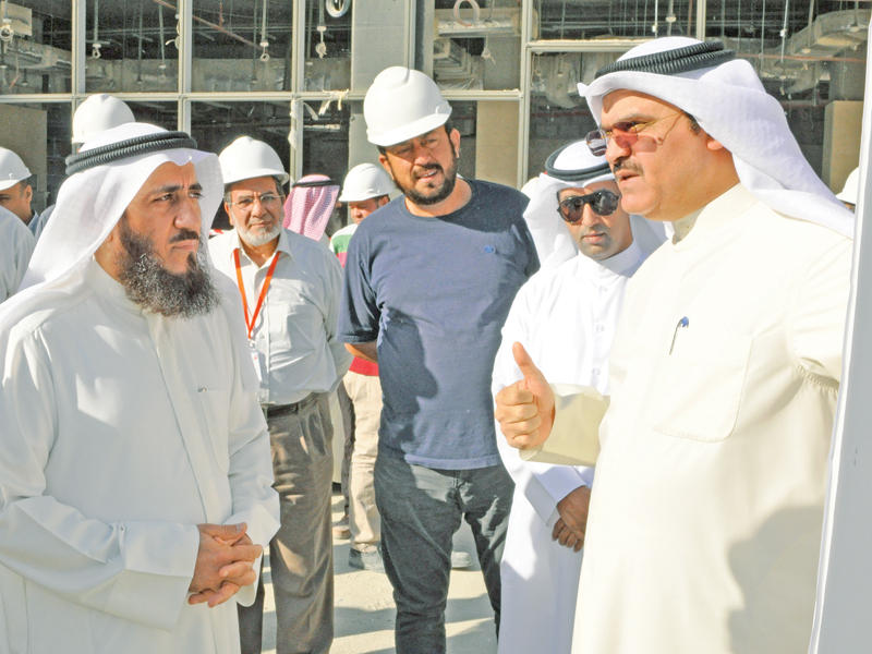 عمادي وشلاش خلال الجولة 