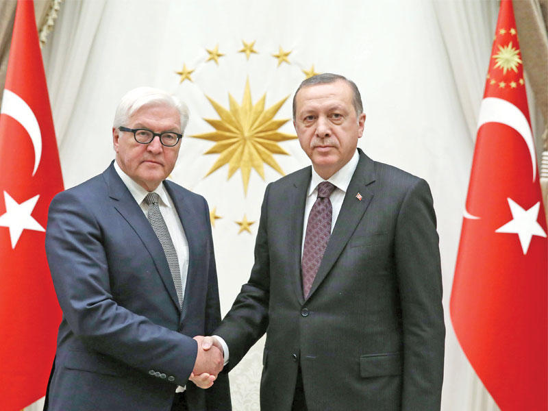 وزير الخارجية الألماني فرانك مع الرئيس التركي