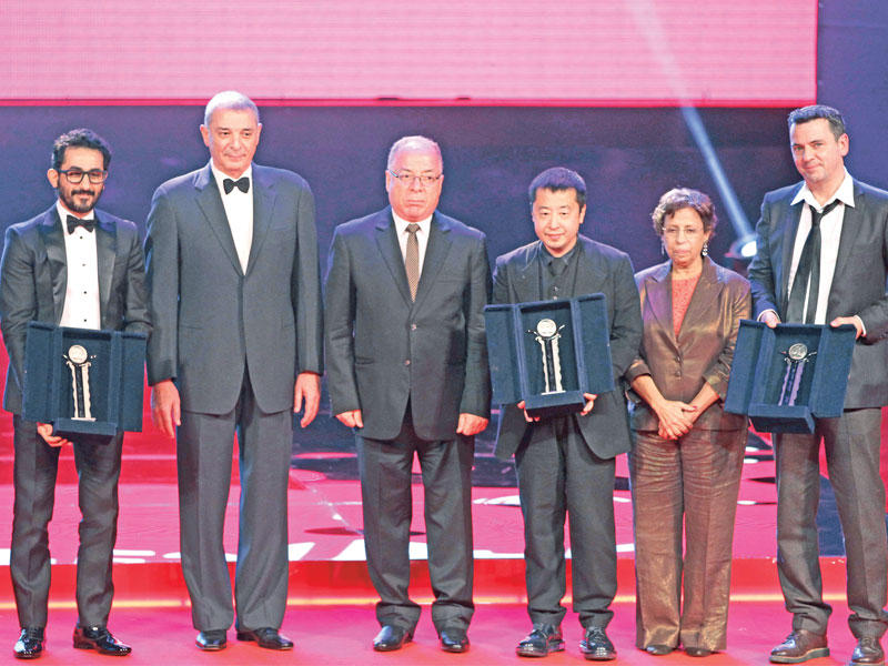 المكرمون في حفل افتتاح مهرجان القاهرة السينمائي