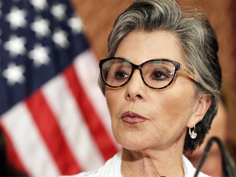 بربارا بوكسر السناتورة عن ولاية كاليفورنيا