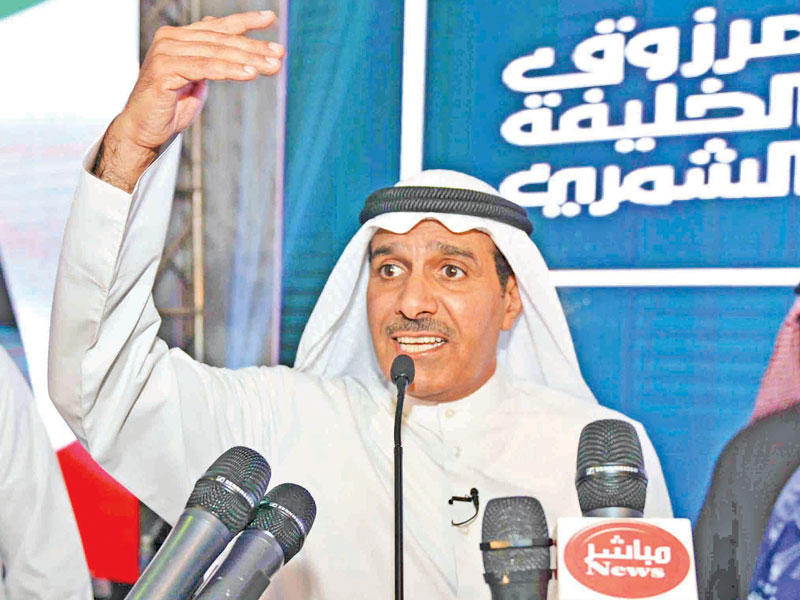 الخليفة متحدثاً