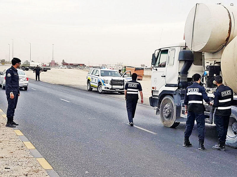 جانب من الحملة المرورية في دوار كبد