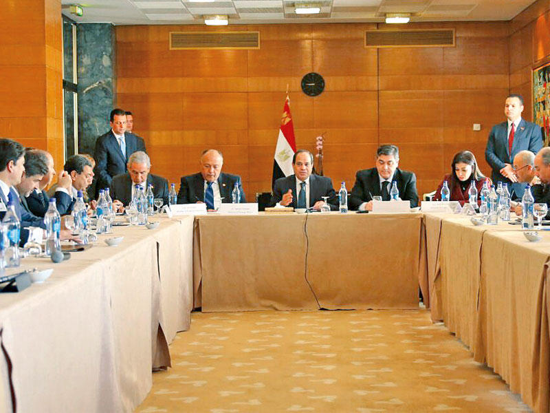 الرئيس السيسي خلال لقائه بممثلي مجتمع الأعمال في البرتغال أمس