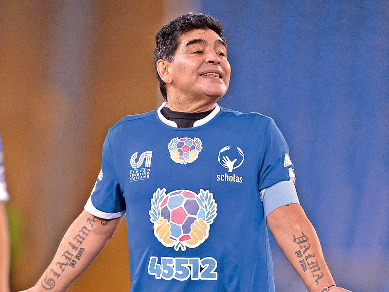  دييغو مارادونا