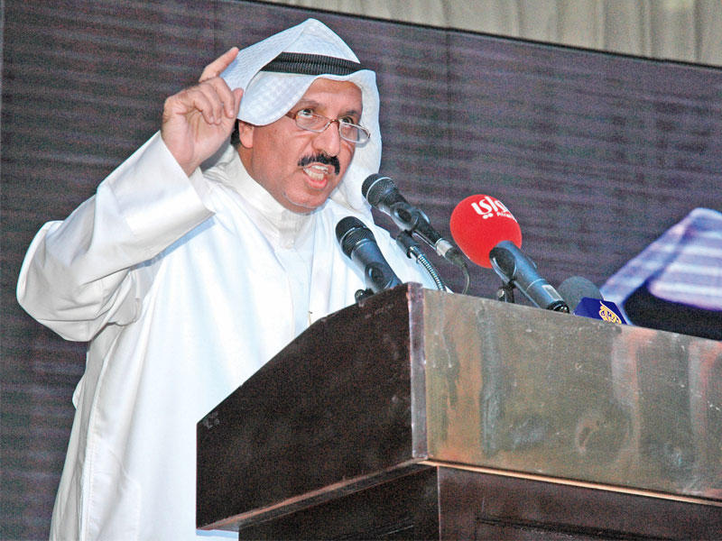 النملان متوعداً الحكومة