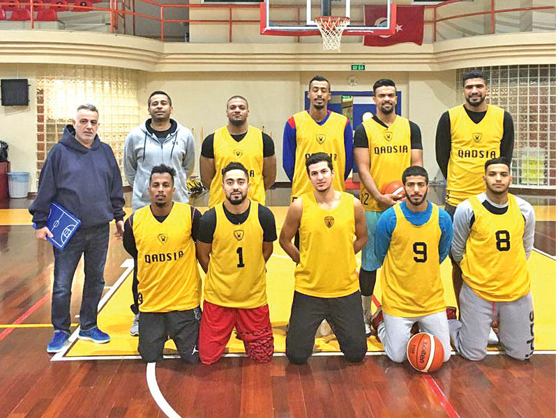 فريق القادسية في المعسكر