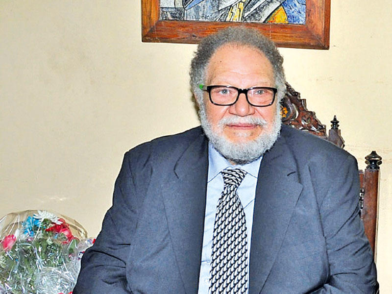  الفنان المصري القدير يحيى الفخراني