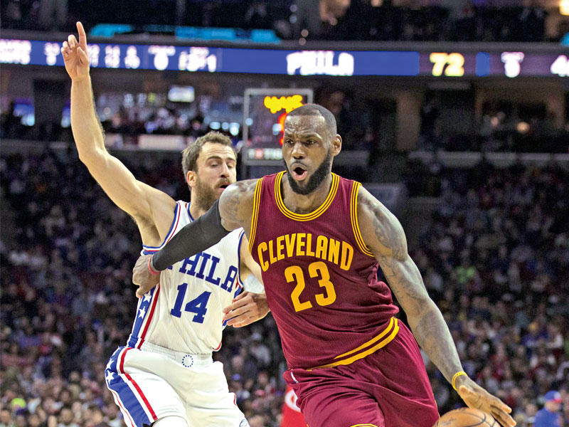 ليبرون جيمس تألق خلال اللقاء