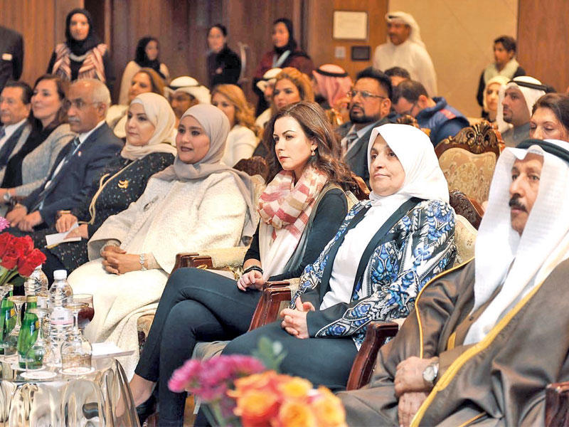 الصبيح والزين الصباح وبوخمسين خلال المؤتمرn