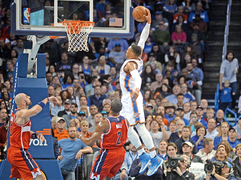 وستبروك نجم أوكلاهوما يسجل في سلة واشنطن ويزاردز 