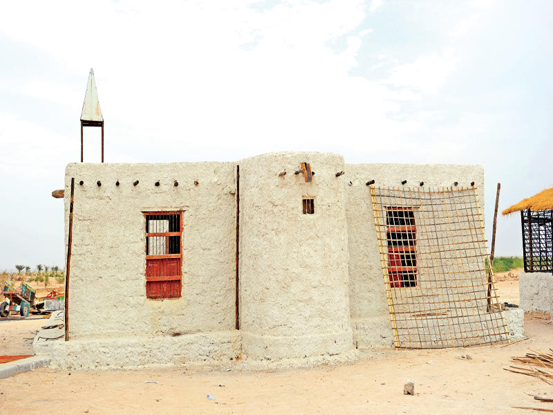 جانب من الكويت القديمة في قرية «صباح الأحمد» التراثية