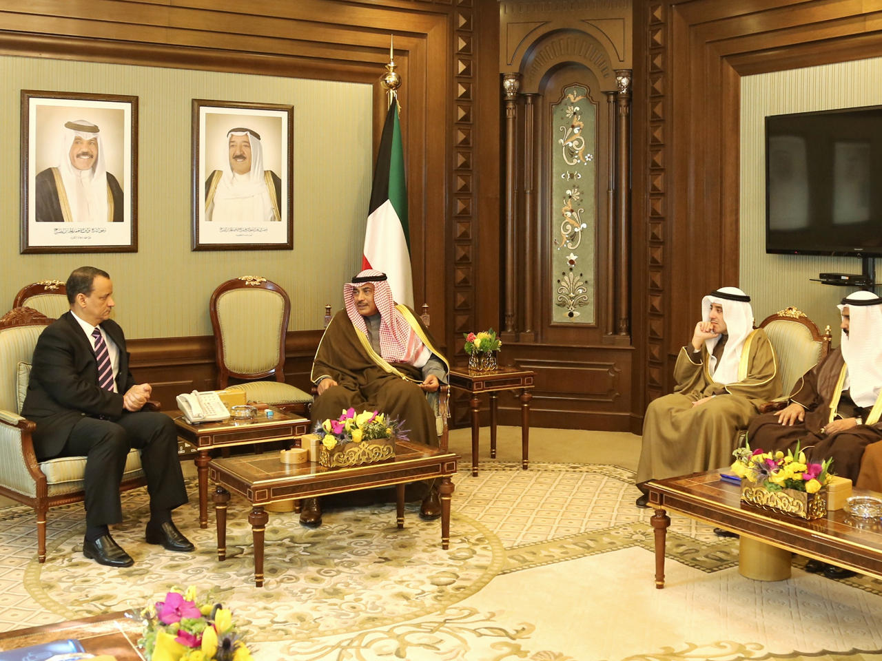 الخالد خلال لقائه المبعوث الخاص للأمين العام للأمم المتحدة إلى اليمن