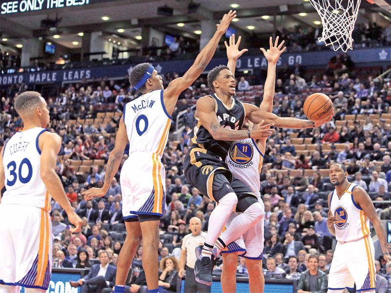 جانب من مباراة غولدن ستايت وفينيكس صنز