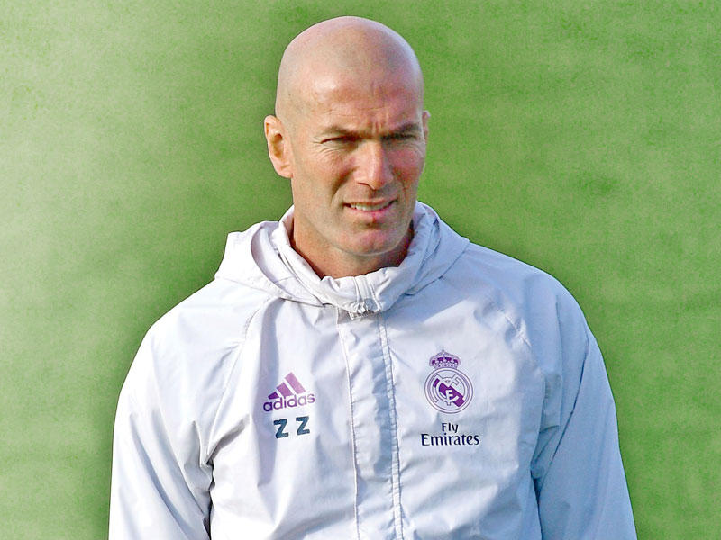 اد المدير الفني لريال مدريد الفرنسي زين الدين زيدان 