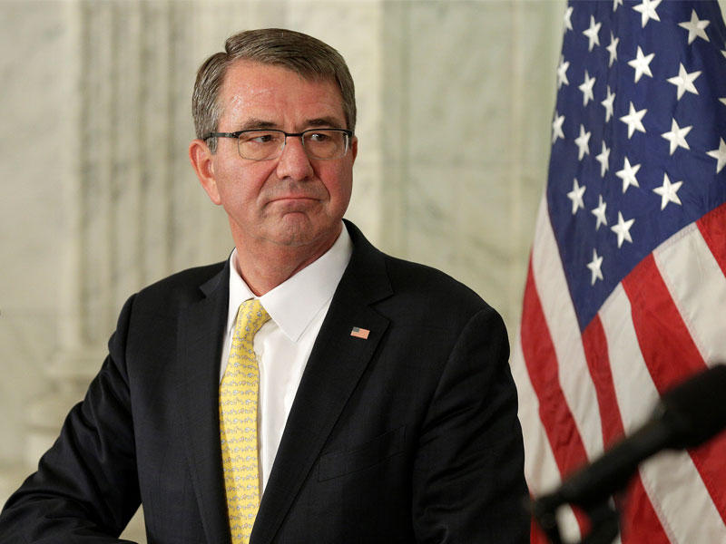  وزير الدفاع الأميركي آشتون كارتر