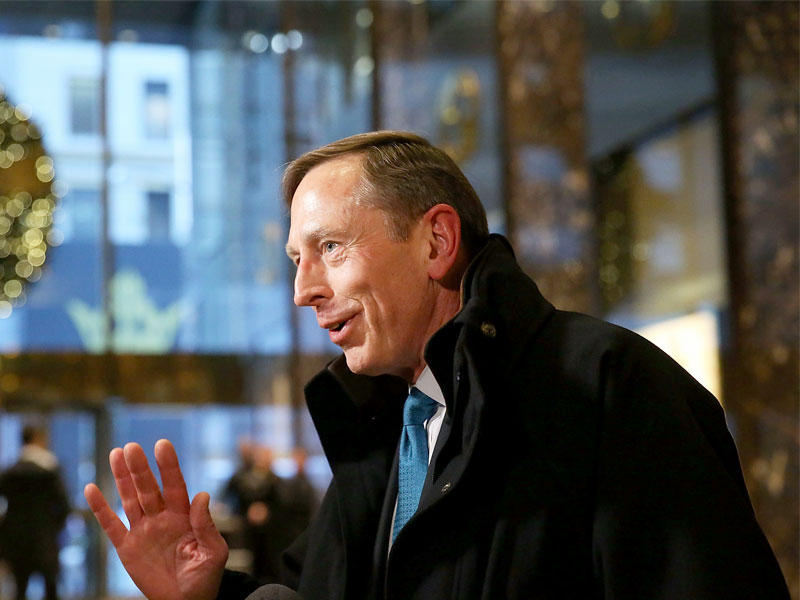  الجنرال ديفيد بتريوس