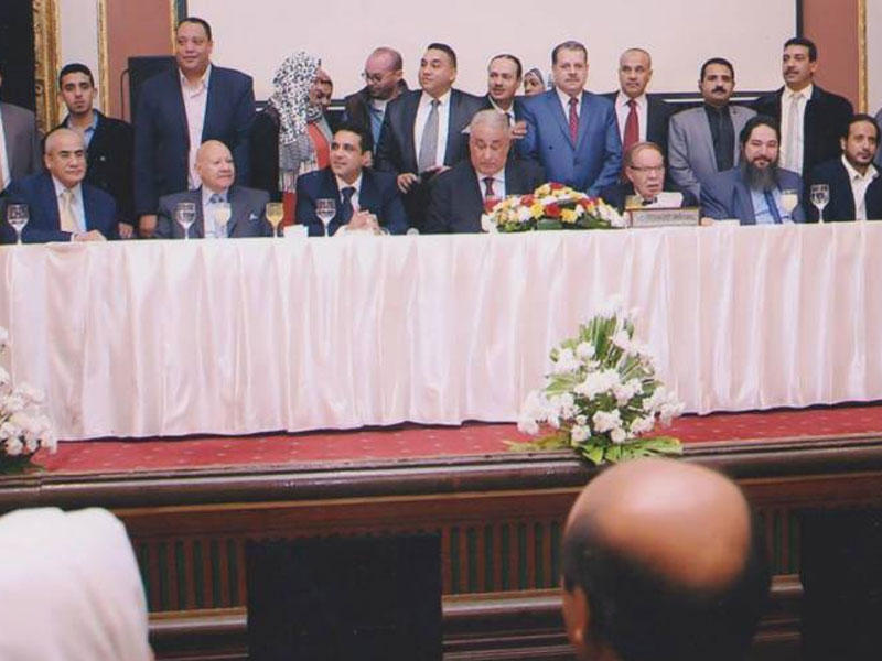 مؤتمر حضرة لفيف من رجال القانون والسياسة أعلنت الجمعية العمومية للاتحاد العربى للتحكيم الدولى عن تدشين أول محكمةعربية للتحكيم الدولى