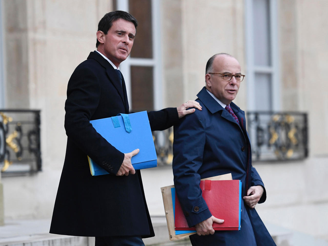 برنار كازنوف ومانويل فالس