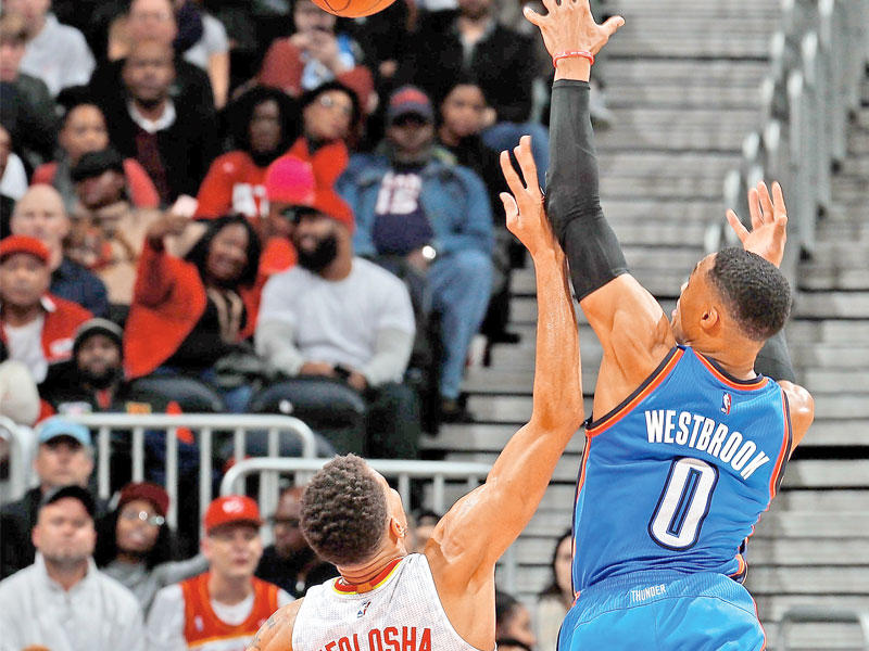 وستبروك نجم أوكلاهوما خلال مواجهة هوكس