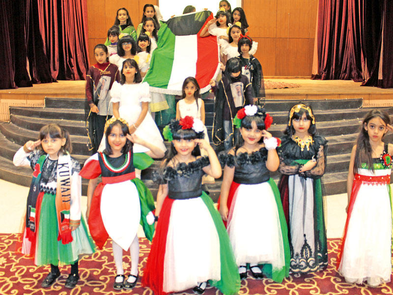 طالبات النادي