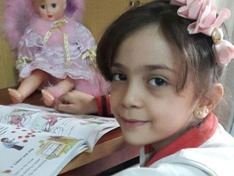  الطفلة السورية بانة العابد