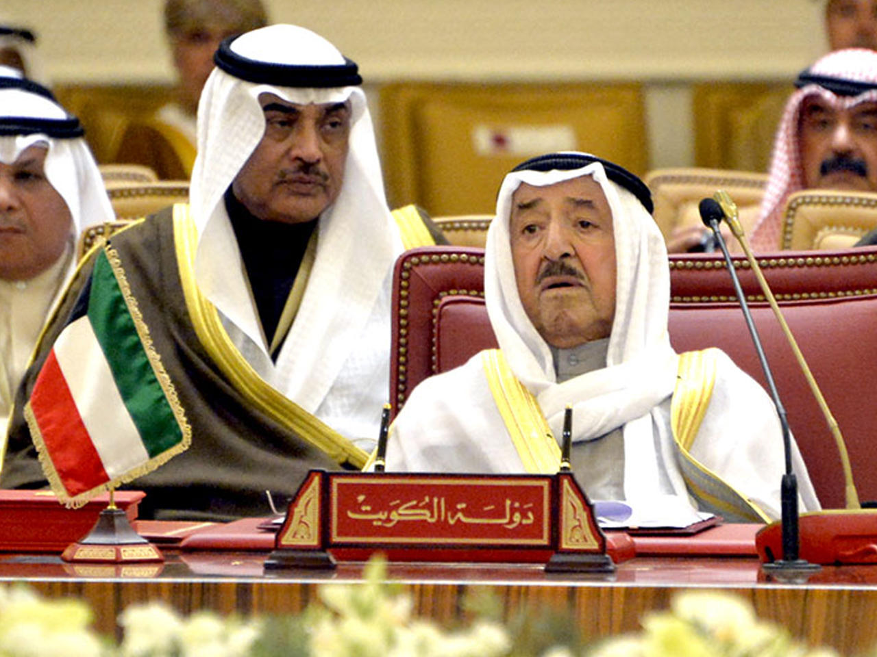 سمو الأمير في الجلسة الختامية للقمة الخليجية الـ 37