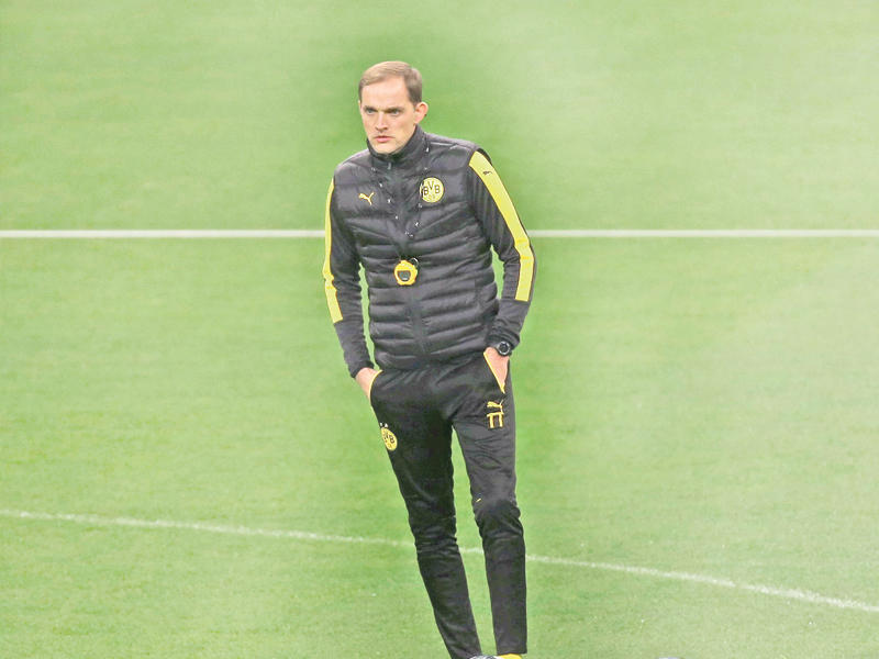 توماس توخيل المدير الفني لنادي بروسيا دورتموند 