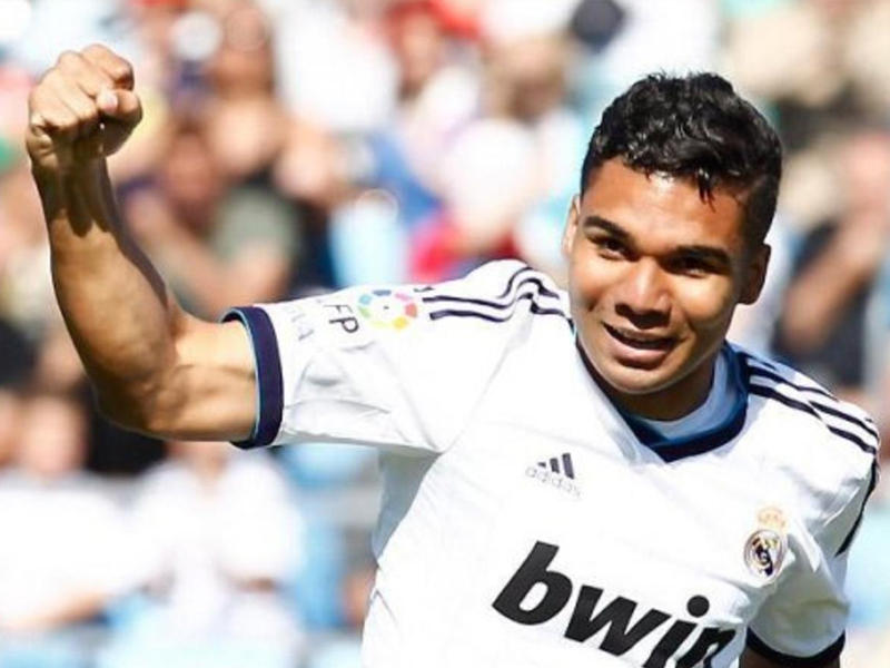  كاسيميرو لاعب وسط ريال مدريد