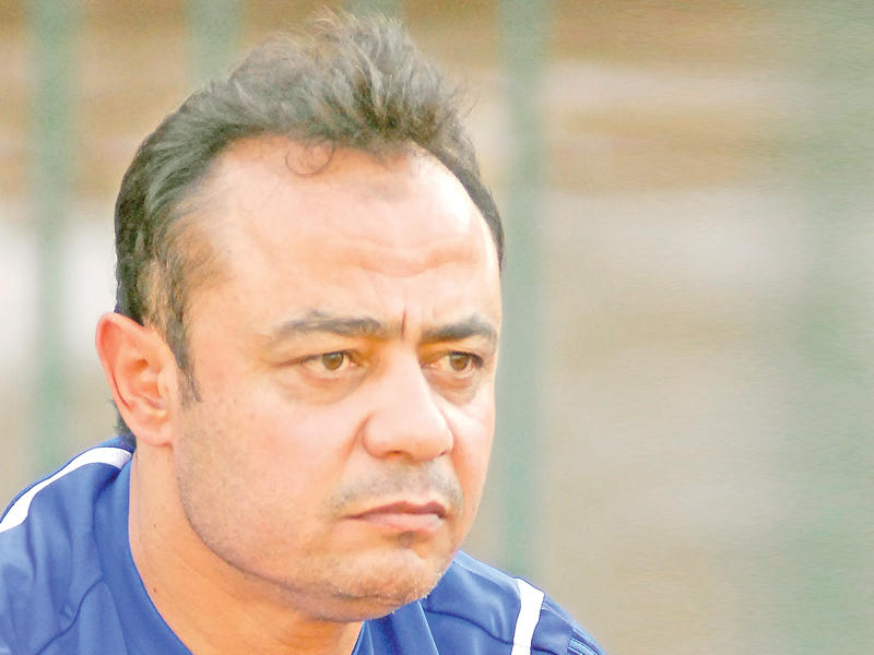 طارق يحيى المدير الفني السابق لنادي الشرقية