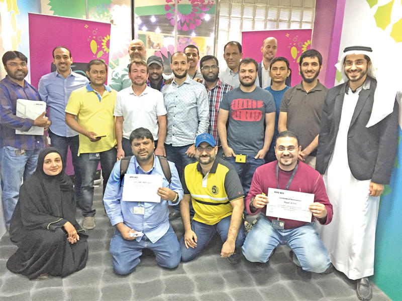 المشاركون في الدورة التدريبية