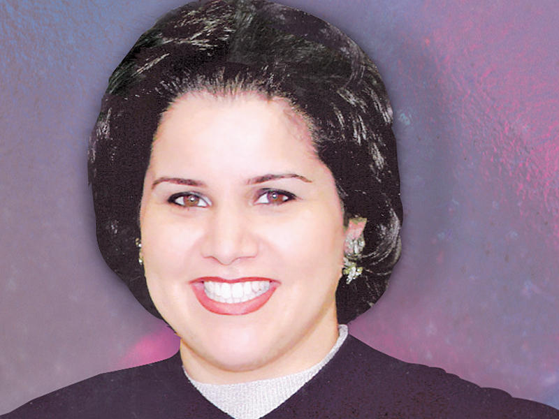  الشيخة نوف سالم العلي الصباح رئيسة إدارة الإعلان والعلاقات العامة في البنك التجاري