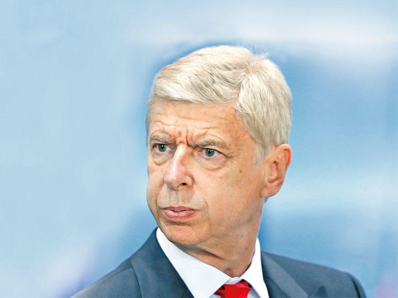  المدير الفني لفريق أرسنال آرسين فينغر