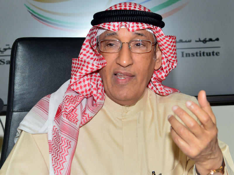  المدير العام لمعهد سعود الناصر الدبلوماسي السفير عبدالعزيز الشارخ 