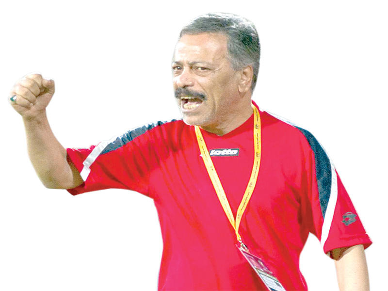 مدرب فريق الكويت لكرة القدم محمد عبدالله