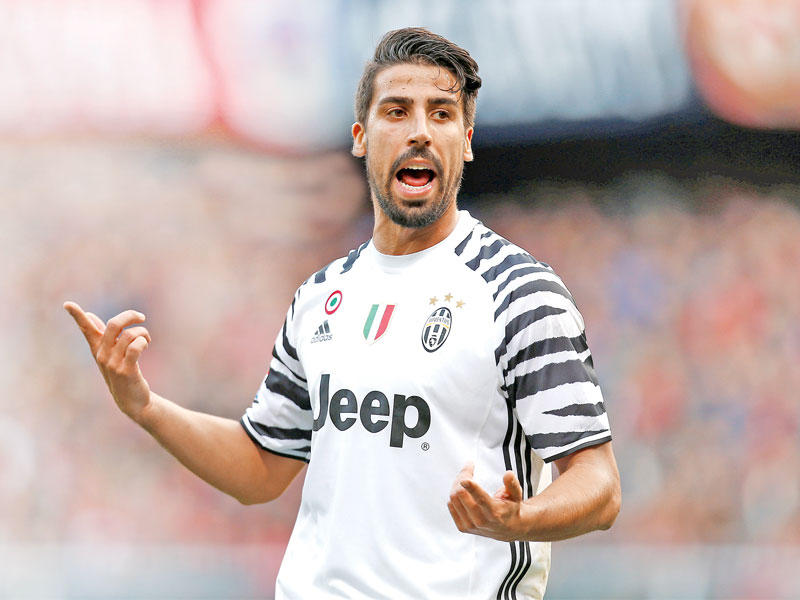 لاعب وسط يوفنتوس سامي خضيرة