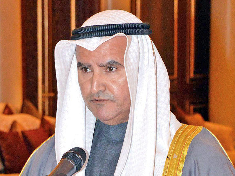 وزير النفط عصام المرزوق