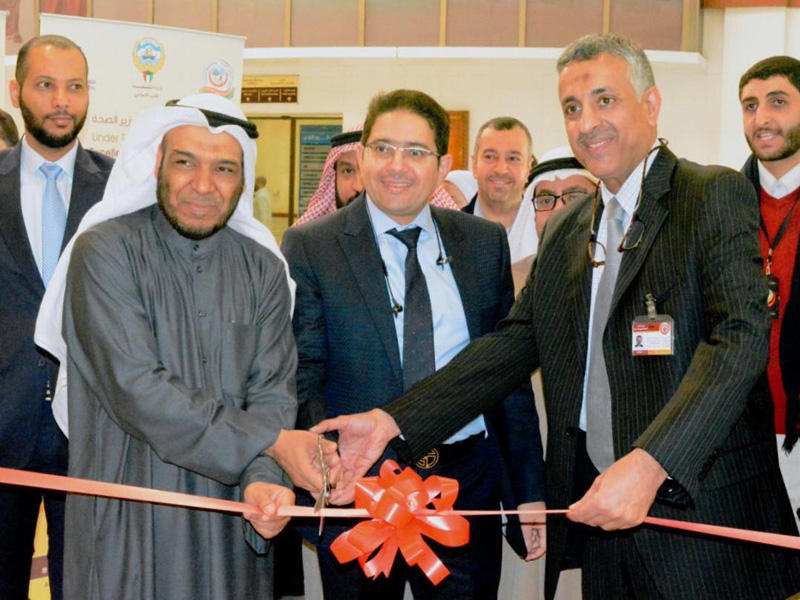 د.حمود الزعبي مفتتحاً يوم الملصق العلمي الثاني 